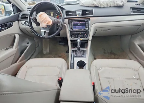 2015 Volkswagen Passat Se z USA, uszkodzony, nr VIN 1VWBV7A34FC032059